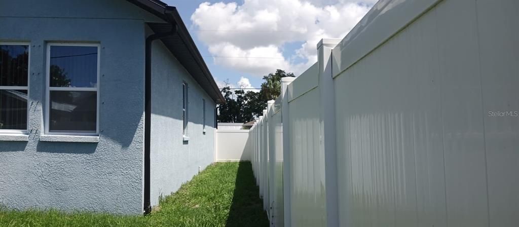 For Rent: $2,900 (3 beds, 2 baths, 1432 Square Feet)