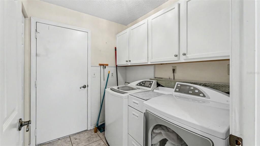 En Venta: $279,900 (2 camas, 2 baños, 1812 Pies cuadrados)