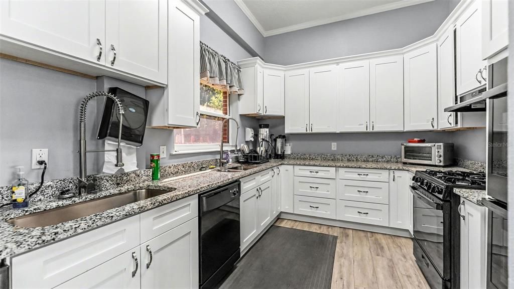 En Venta: $279,900 (2 camas, 2 baños, 1812 Pies cuadrados)
