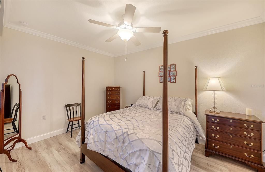 For Rent: $5,200 (2 beds, 2 baths, 1142 Square Feet)