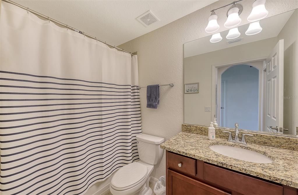 For Rent: $5,200 (2 beds, 2 baths, 1142 Square Feet)