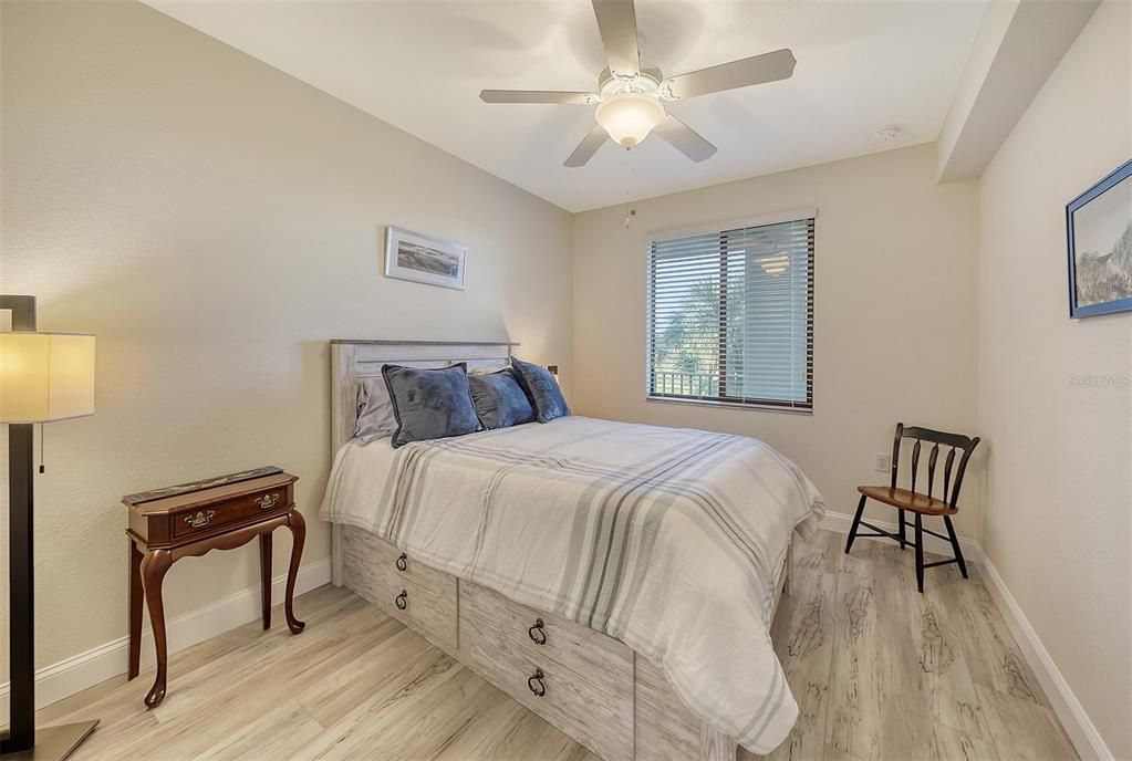 For Rent: $5,200 (2 beds, 2 baths, 1142 Square Feet)