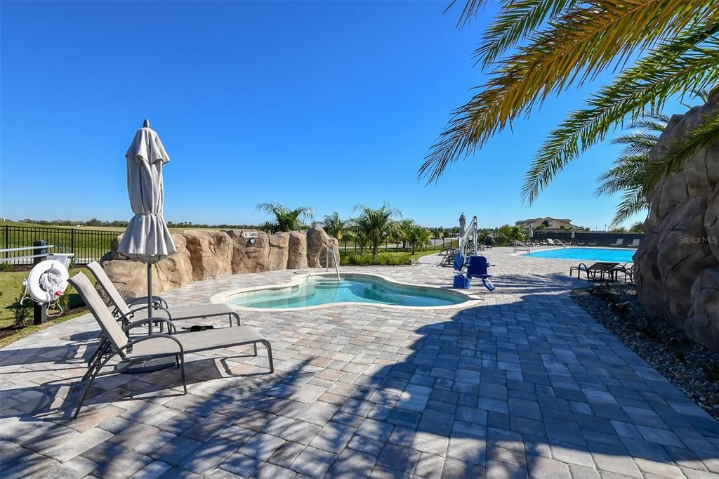 For Rent: $5,200 (2 beds, 2 baths, 1142 Square Feet)