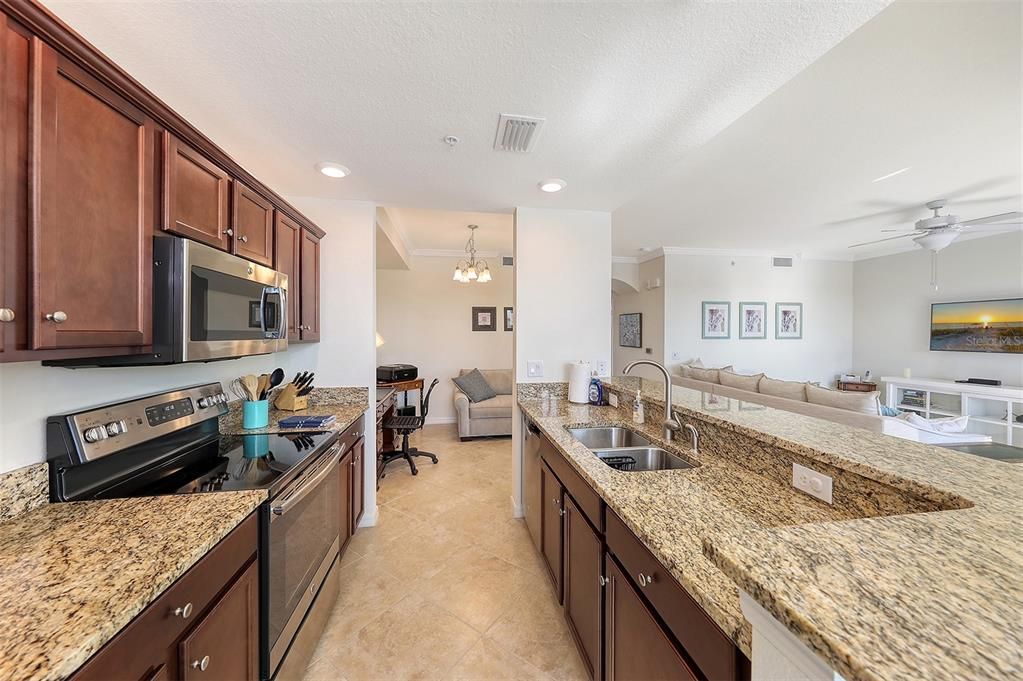 For Rent: $5,200 (2 beds, 2 baths, 1142 Square Feet)