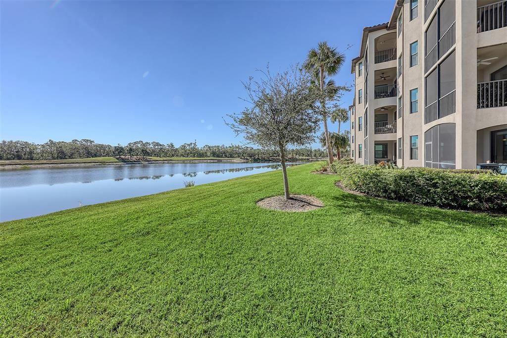 For Rent: $5,200 (2 beds, 2 baths, 1142 Square Feet)