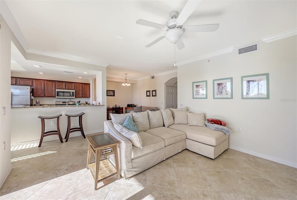 For Rent: $5,200 (2 beds, 2 baths, 1142 Square Feet)