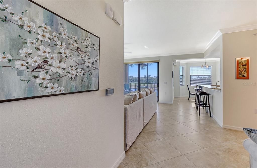 For Rent: $5,200 (2 beds, 2 baths, 1142 Square Feet)