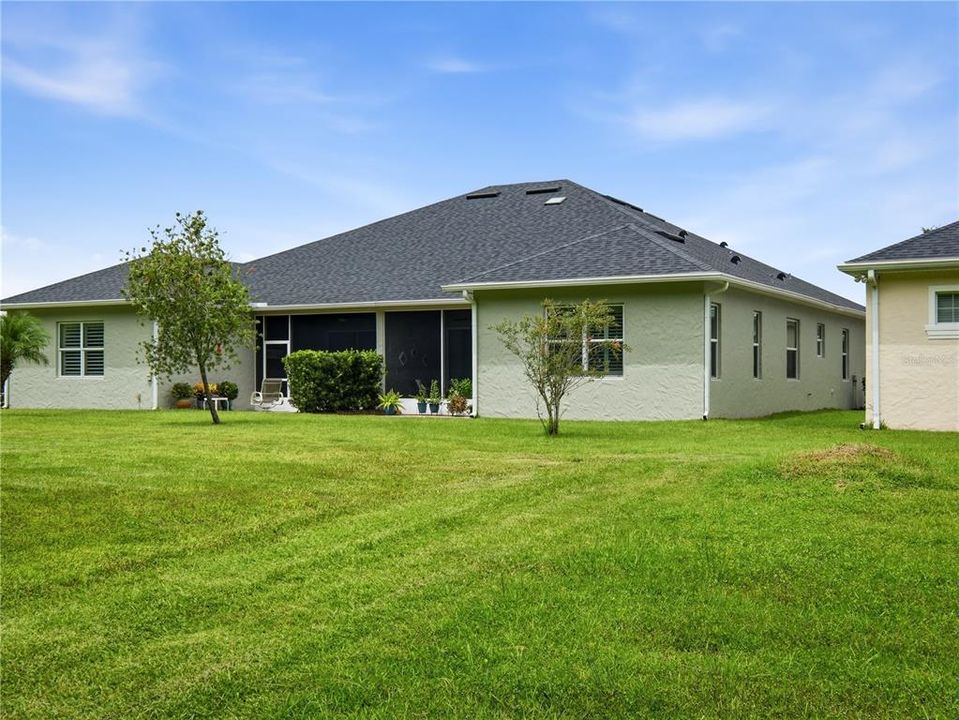 En Venta: $439,900 (2 camas, 2 baños, 1950 Pies cuadrados)
