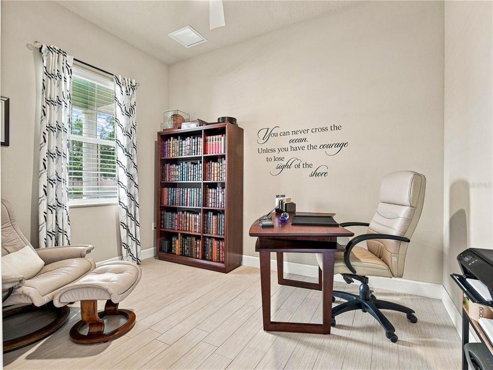 En Venta: $439,900 (2 camas, 2 baños, 1950 Pies cuadrados)