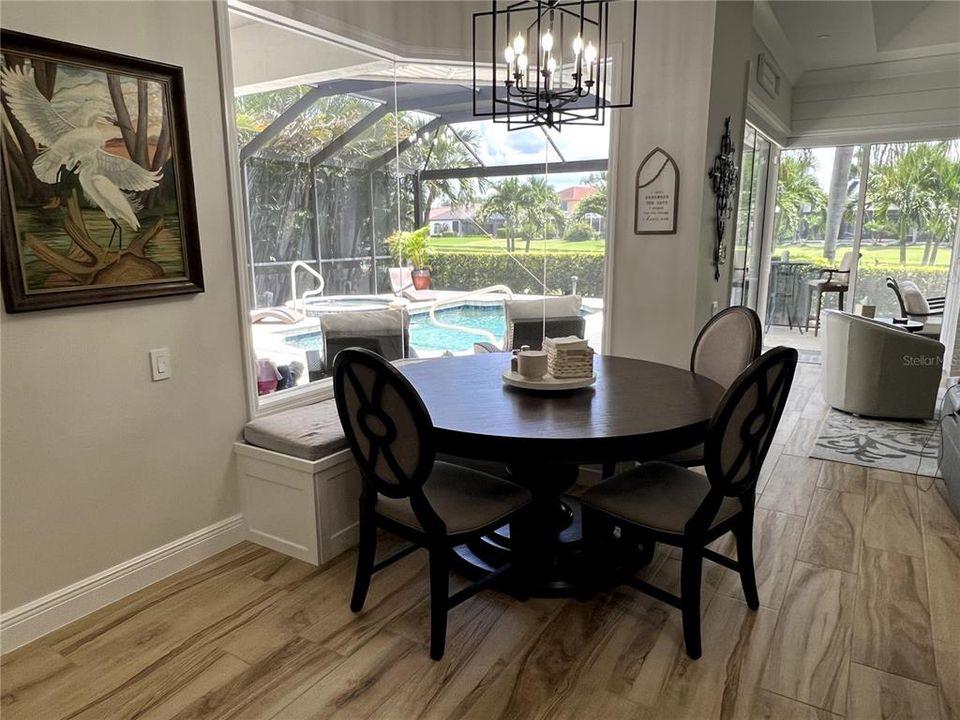 En Venta: $999,500 (3 camas, 3 baños, 2729 Pies cuadrados)