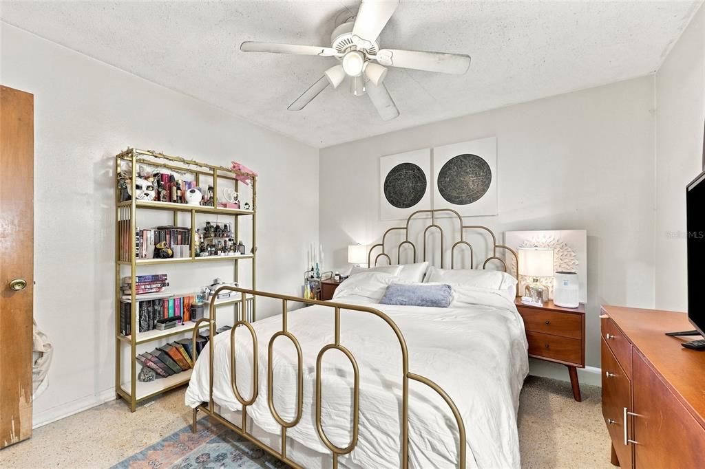 En Venta: $550,000 (4 camas, 0 baños, 1548 Pies cuadrados)