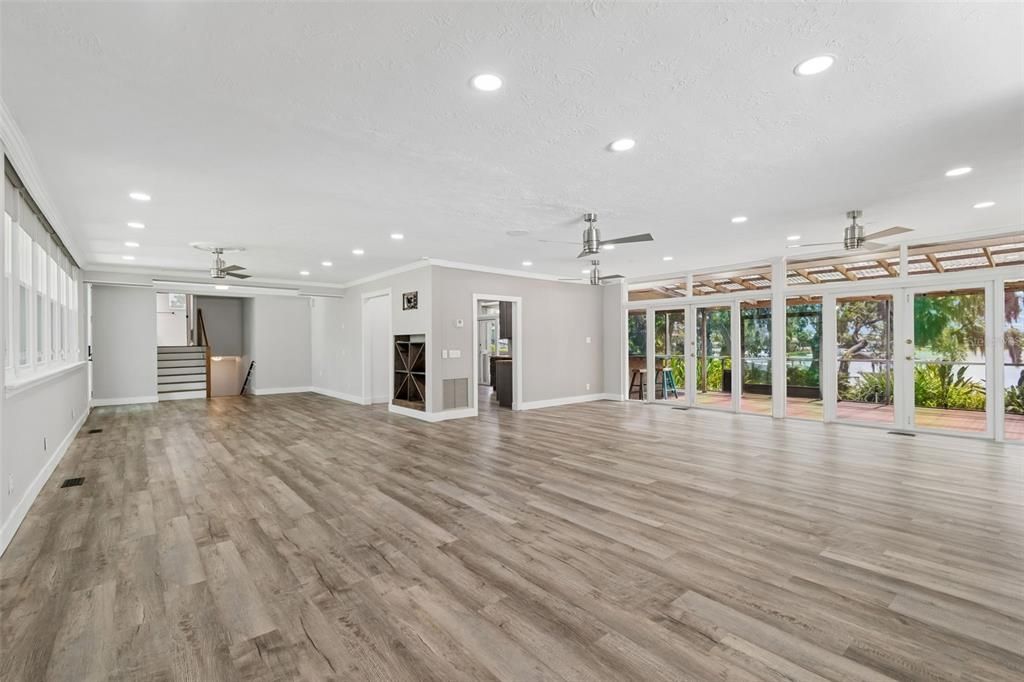 En Venta: $1,250,000 (4 camas, 2 baños, 2338 Pies cuadrados)