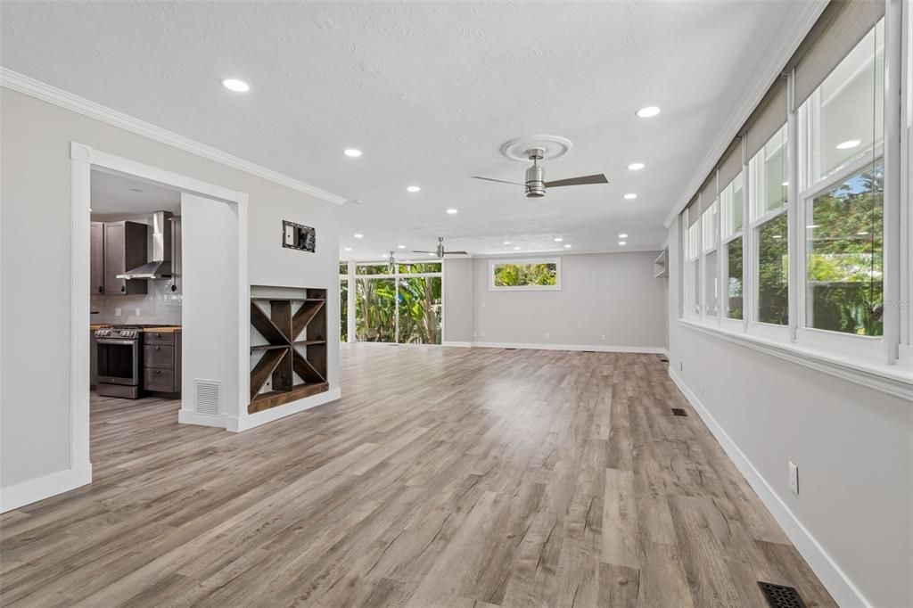 En Venta: $1,250,000 (4 camas, 2 baños, 2338 Pies cuadrados)