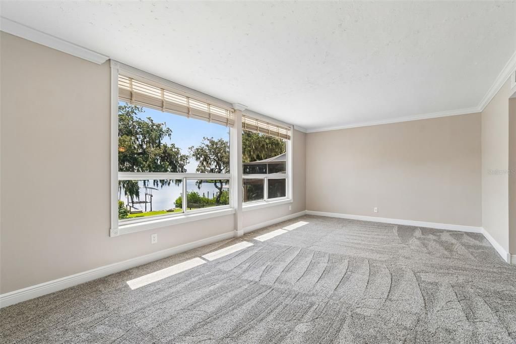 En Venta: $1,250,000 (4 camas, 2 baños, 2338 Pies cuadrados)