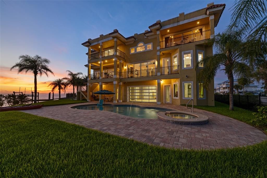 For Sale: $2,775,000 (4 beds, 4 baths, 4816 Square Feet)