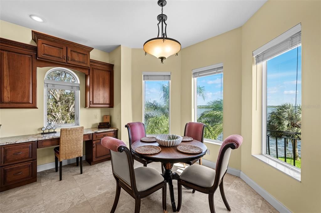 For Sale: $2,775,000 (4 beds, 4 baths, 4816 Square Feet)