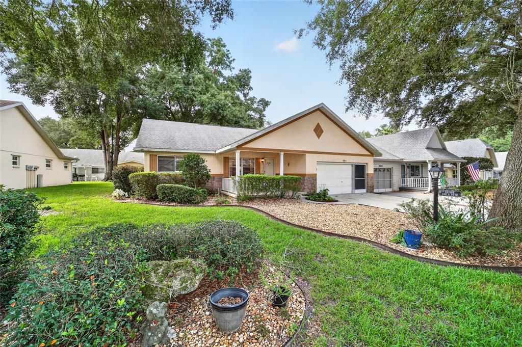 For Sale: $149,999 (2 beds, 2 baths, 1503 Square Feet)