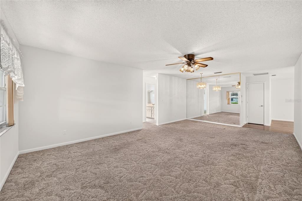 For Sale: $149,999 (2 beds, 2 baths, 1503 Square Feet)