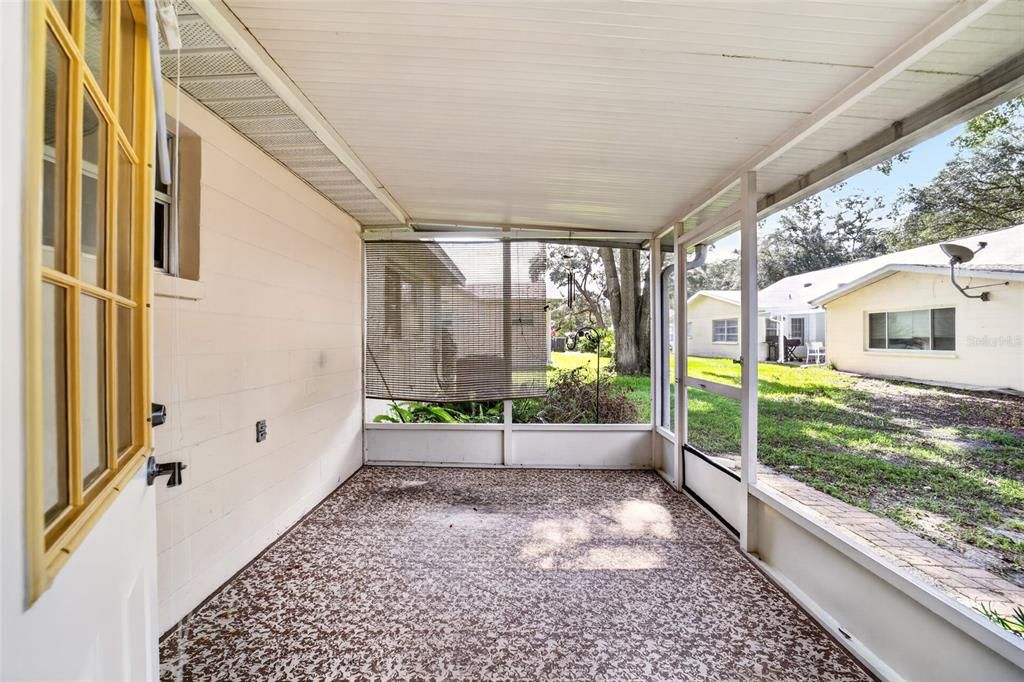 For Sale: $149,999 (2 beds, 2 baths, 1503 Square Feet)