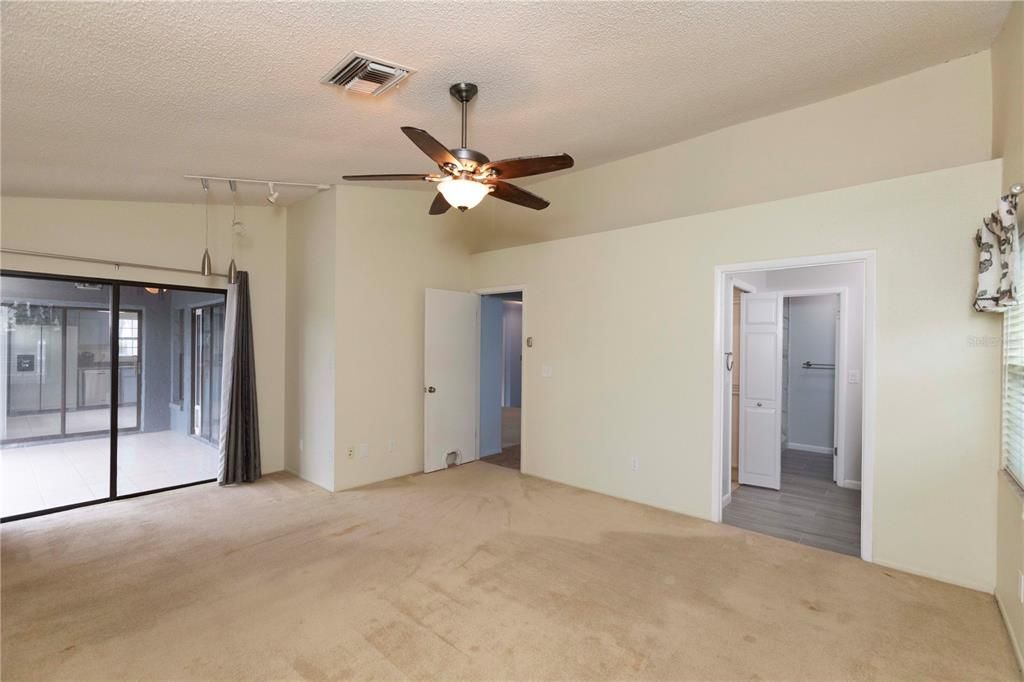 En Venta: $275,000 (3 camas, 2 baños, 1545 Pies cuadrados)