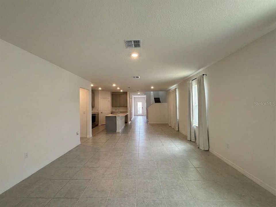 For Rent: $2,300 (4 beds, 2 baths, 2123 Square Feet)