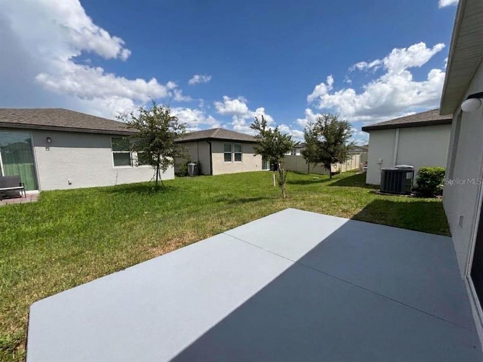 For Rent: $2,300 (4 beds, 2 baths, 2123 Square Feet)