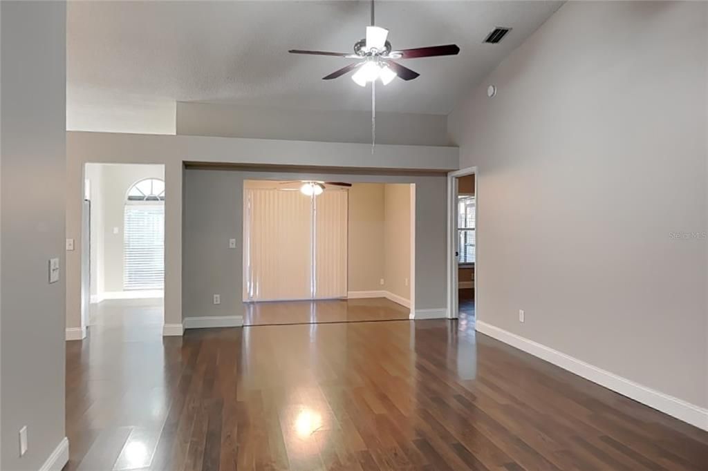 For Rent: $2,259 (3 beds, 2 baths, 1488 Square Feet)
