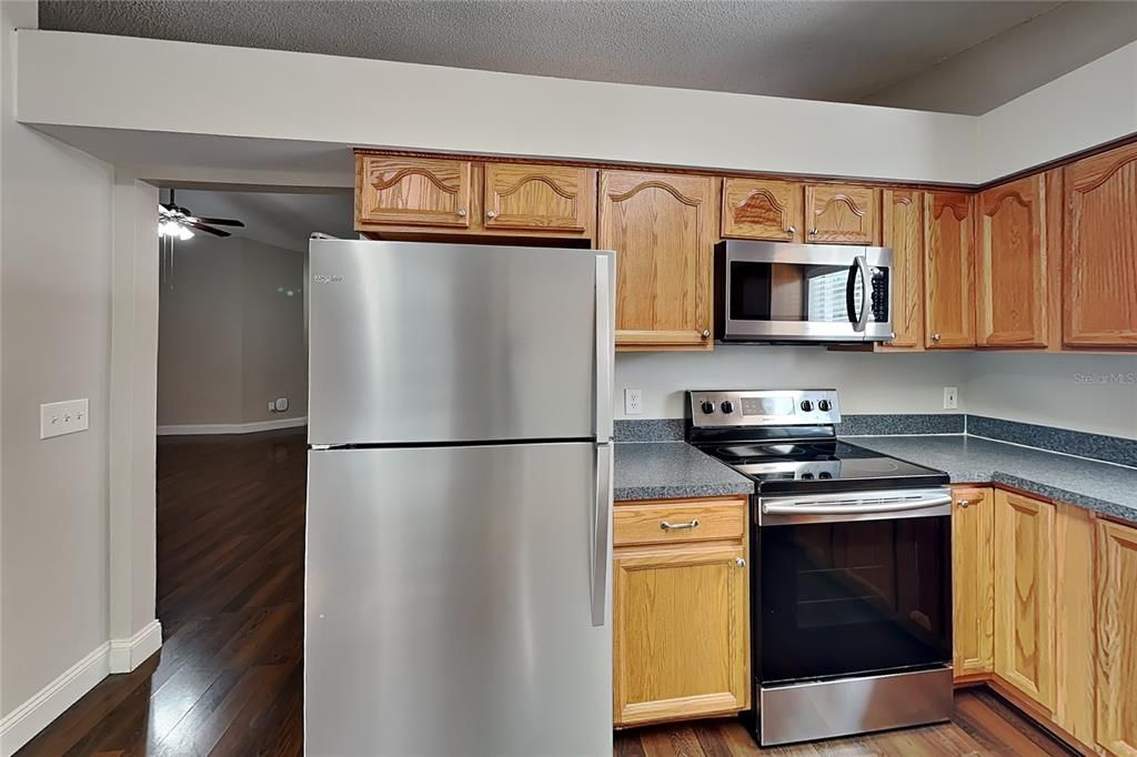 For Rent: $2,259 (3 beds, 2 baths, 1488 Square Feet)