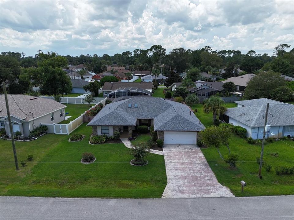 For Sale: $359,900 (3 beds, 2 baths, 1812 Square Feet)