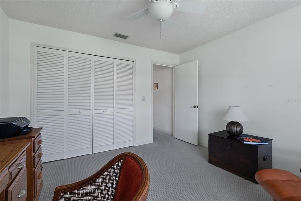 For Sale: $359,900 (3 beds, 2 baths, 1812 Square Feet)