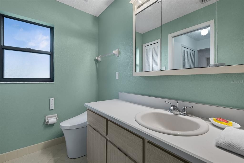 For Sale: $359,900 (3 beds, 2 baths, 1812 Square Feet)
