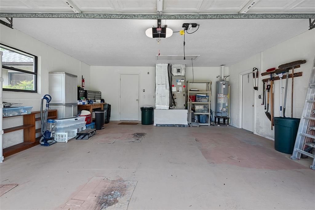 For Sale: $359,900 (3 beds, 2 baths, 1812 Square Feet)