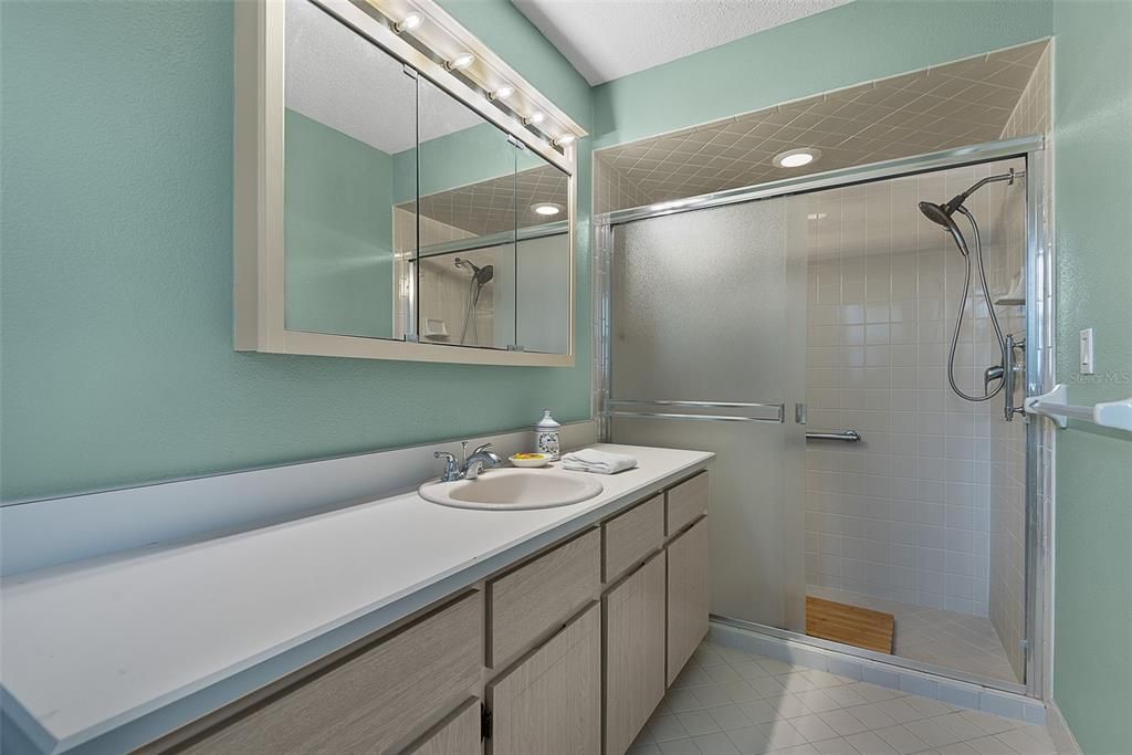 For Sale: $359,900 (3 beds, 2 baths, 1812 Square Feet)