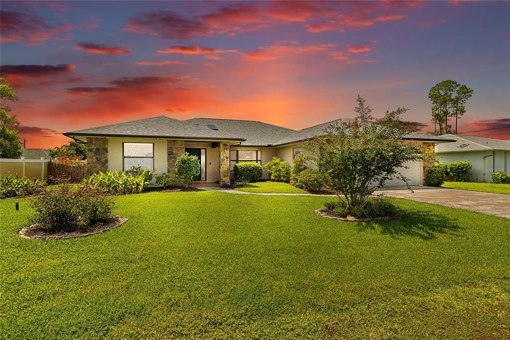 For Sale: $359,900 (3 beds, 2 baths, 1812 Square Feet)