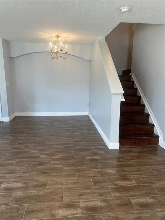 For Rent: $1,965 (3 beds, 2 baths, 1665 Square Feet)