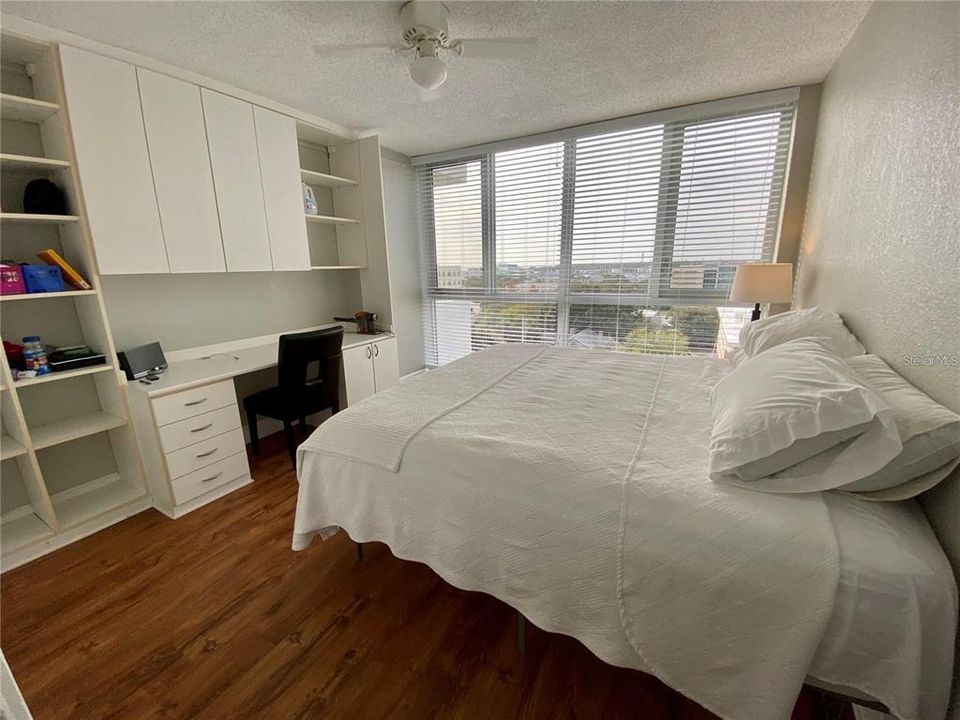 For Rent: $2,690 (2 beds, 2 baths, 1045 Square Feet)