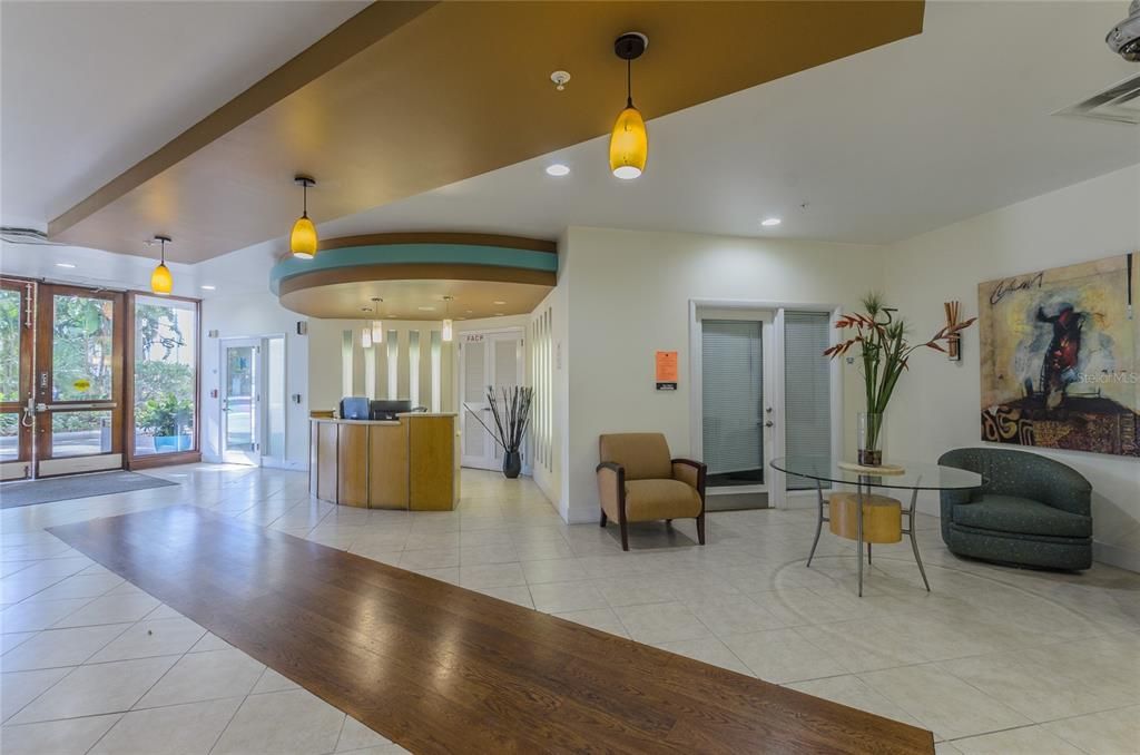 For Rent: $2,690 (2 beds, 2 baths, 1045 Square Feet)