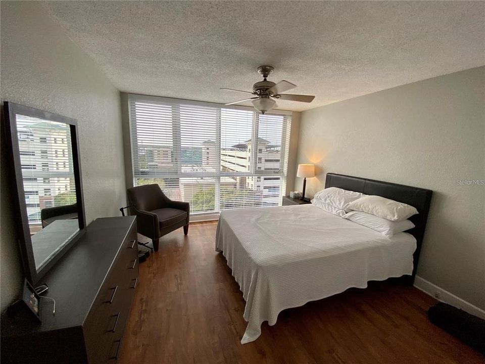 For Rent: $2,690 (2 beds, 2 baths, 1045 Square Feet)