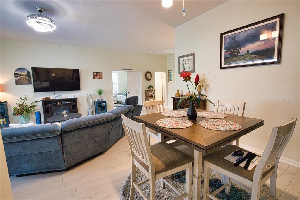 For Rent: $2,650 (3 beds, 2 baths, 1635 Square Feet)