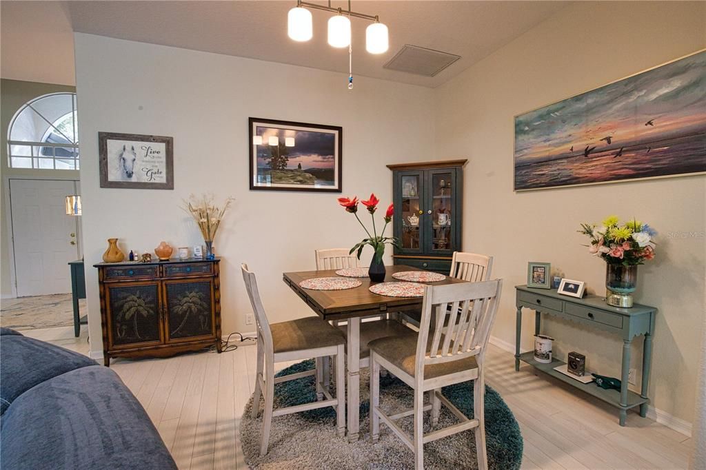 For Rent: $2,650 (3 beds, 2 baths, 1635 Square Feet)