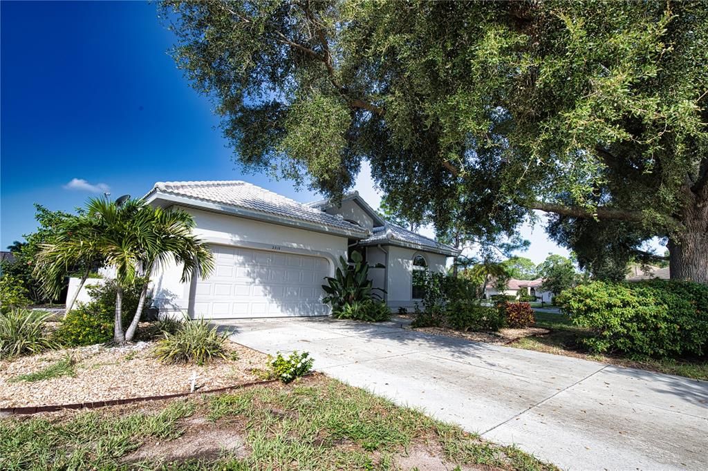 For Rent: $2,650 (3 beds, 2 baths, 1635 Square Feet)