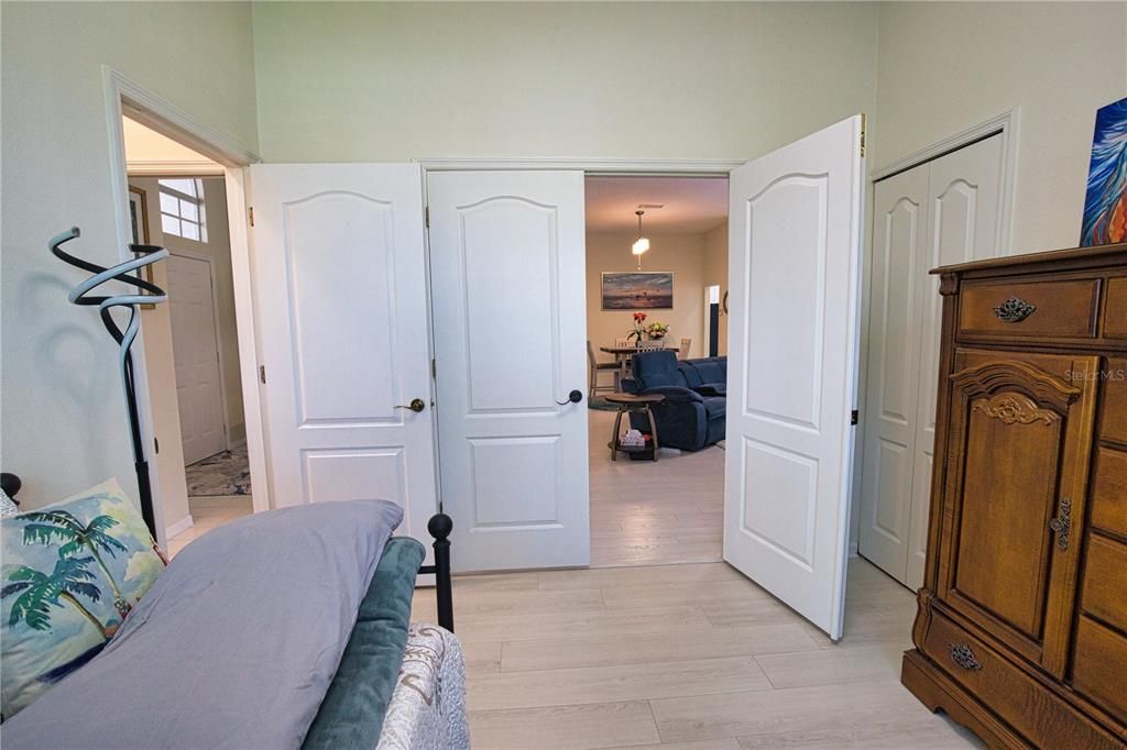 For Rent: $2,650 (3 beds, 2 baths, 1635 Square Feet)