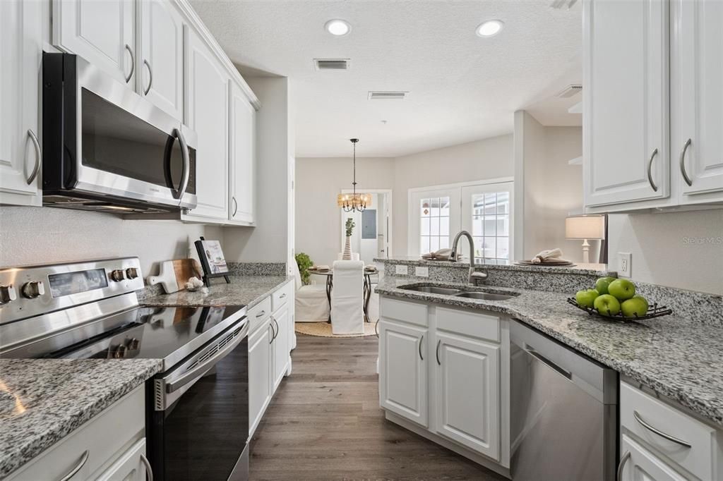 For Sale: $415,000 (3 beds, 2 baths, 1779 Square Feet)