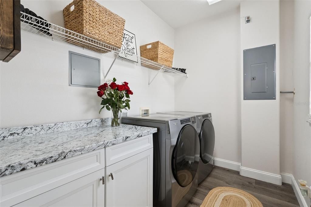 For Sale: $415,000 (3 beds, 2 baths, 1779 Square Feet)