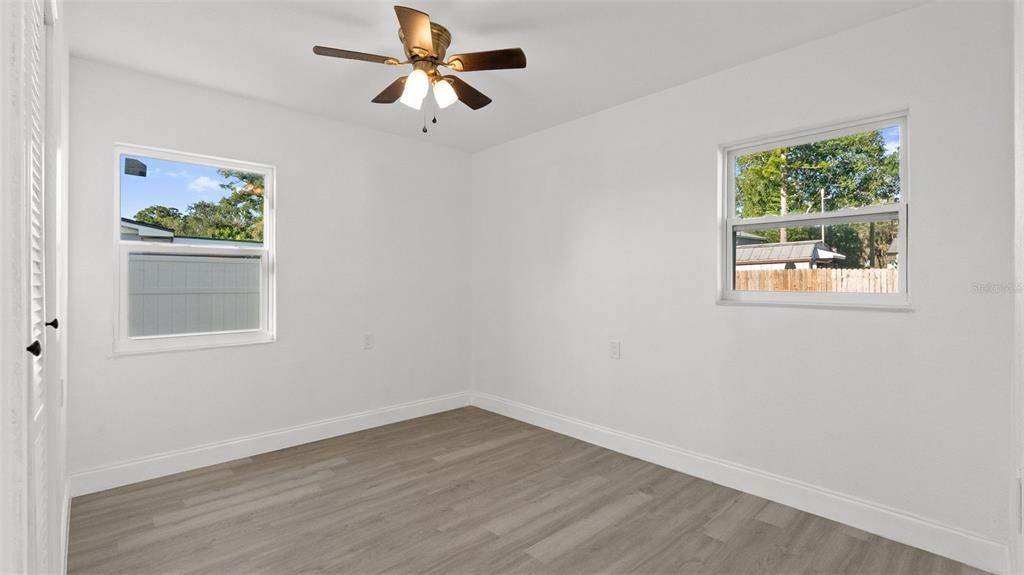 For Sale: $320,999 (3 beds, 1 baths, 1272 Square Feet)