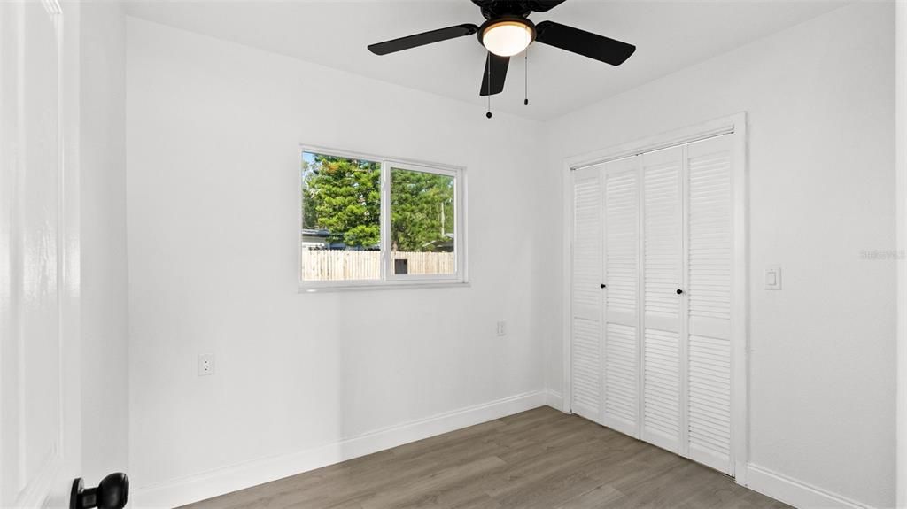 For Sale: $320,999 (3 beds, 1 baths, 1272 Square Feet)