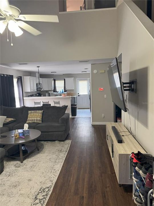 For Rent: $780 (3 beds, 3 baths, 1344 Square Feet)