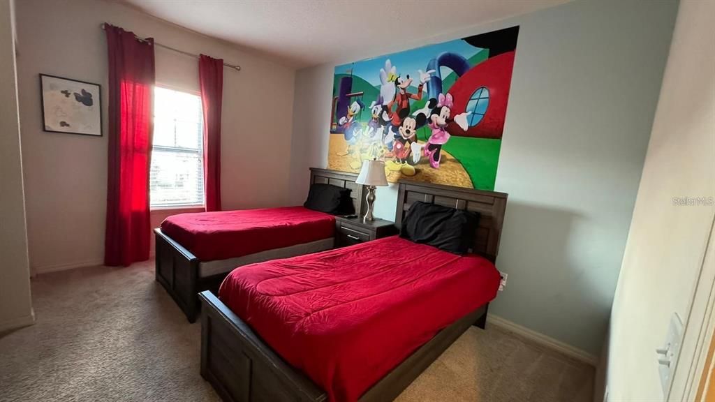 В аренду: $1,900 (3 спален, 2 ванн, 1300 Квадратных фут)