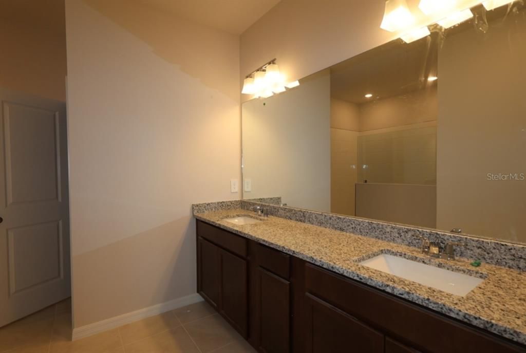 For Sale: $474,990 (2 beds, 2 baths, 1748 Square Feet)