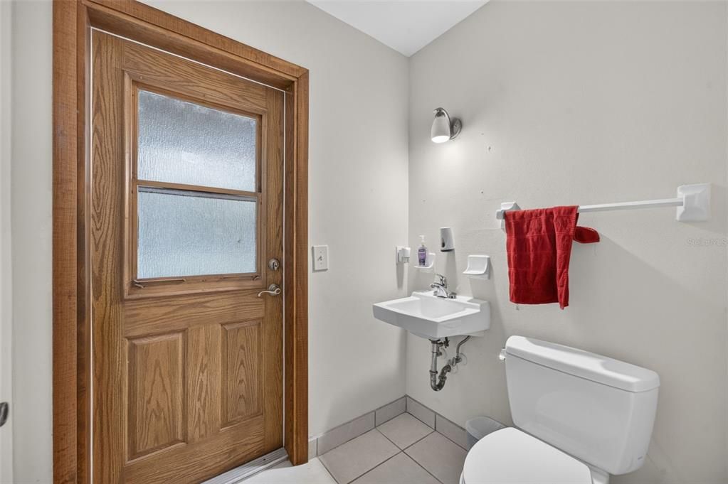 For Sale: $699,000 (4 beds, 2 baths, 2545 Square Feet)